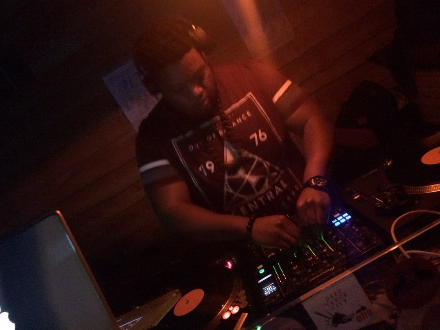 Major Notes DJing